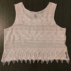 white lace cropped tank top